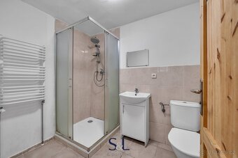 Prodej vícegeneračního domu 538m², zastavěná plocha 507m2, p - 18