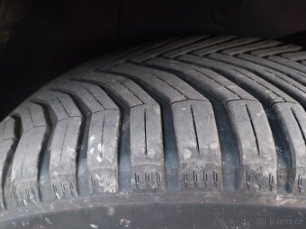 Land Rover Discovery 4, 3.0 tdi, HSE, 7mist. - 18