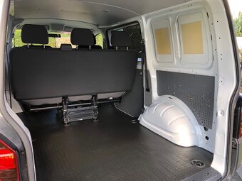 VW Transporter T6.1 4x4 Špéra DSG 5 míst Barva Wais Multivan - 18