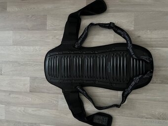 Motorkářské oblečení, držák páteře a tašku - 18