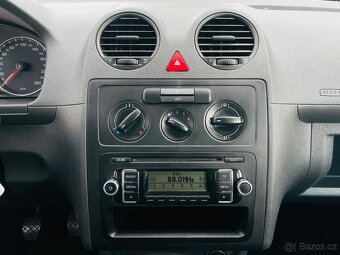 Volkswagen Caddy 1.6i 75KW MANUÁL TAŽNÉ PĚKNÝ STAV - 18