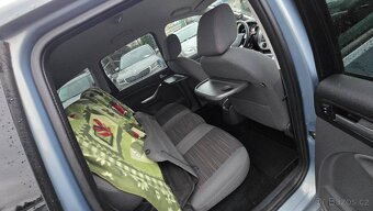 FORD C-MAX 1.6 16V TITANIUM 1MAJITEL V ČR - 18