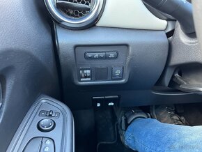Nissan Micra TEKNA 1,0 i  2020  jen  17000km - 18