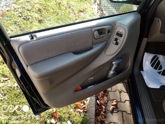 Chrysler Voyager RG 2.5 CRDI 2004 - 18