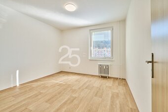 Prodej bytu o dispozici 3+1 s lodžií po kompletní rekonstruk - 18
