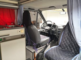 Obytný Ford Transit - 18