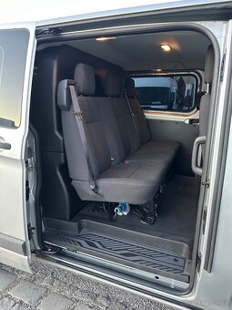 FORD TRANSIT CUSTOM 2.2 TDCi 2014 5-míst - 18