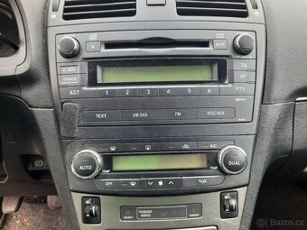 Toyota Avensis, 1,8 16V 108kW   AUTO A/C   VÝHŘEV - 18