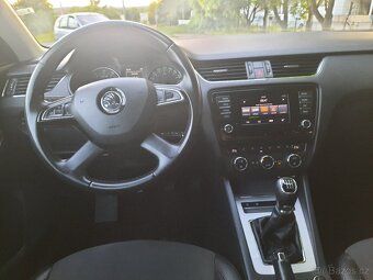 Škoda Octavia 3 1.2 TSI  77kw r.2014 TOP STAV  servisní knih - 18