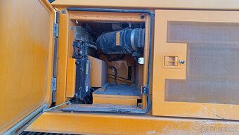 predám pásový báger JCB 220 XL 4F r.v. 2019 5.950 MTH - 18