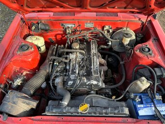 Toyota Celica GT2000 TA40 - 18