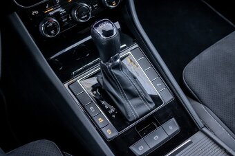 Škoda Superb Combi 2.0 TDI SCR Sportline-DSG - 18