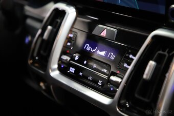 Kia Sorento 1.6 T-GDI 176kW HYBRID 4x4 57tkm Virtual 7-míst - 18