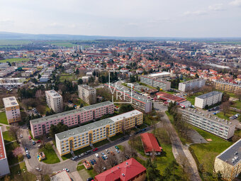 Prodej moderního bytu 3+1 s lodžií a sklepem, 85 m² – Chrudi - 18
