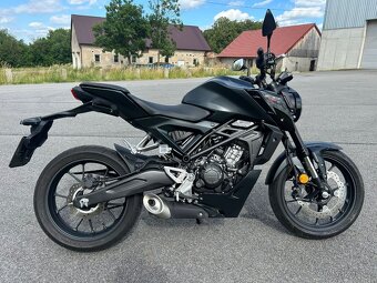 Honda CB125R - 18