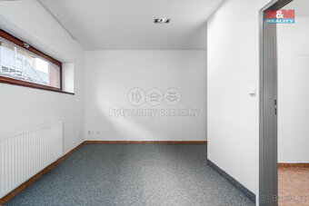 Prodej rodinného domu, 272 m², Jeneč, ul. Západní - 18