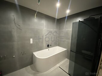 Rekonstruovaný byt 3+kk, 105 m² - Praha - Karlín - 18