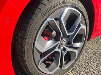 ŠKODA OCTAVIA RS DSG 180 KW 2.0 TSI - 18