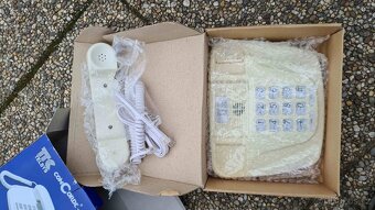 staré historické telefony tesla - 18