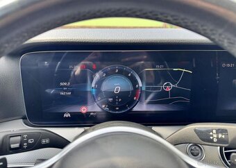 Mercedes-Benz Třídy E E220d COMBI AMG EDITION 4MATIC nafta - 18