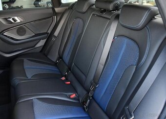 BMW Řada 2 218d M-SPORT VIRTUAL REZERVACE - 18