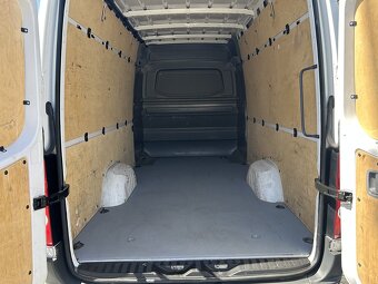 Volkswagen Crafter 2.0 TDI 100 kw - REZERVACE - 18