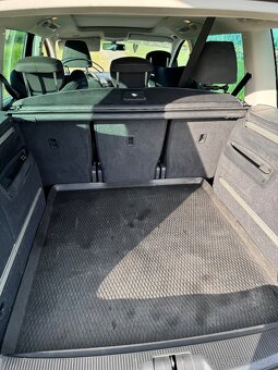 VW Sharan - 18