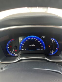 Toyota Corolla 2023 | 1.5L Benzín | 92 kW | 21 043 km | Aut - 18