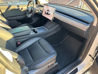 Tesla Model Y, Performance - 18