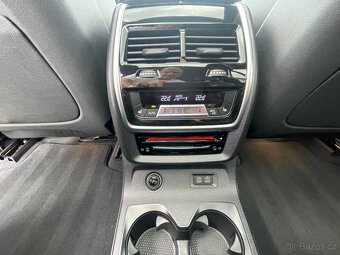 BMW X7 M50D XDRIVE 6 MÍST PLNÁ VÝBAVA - 18