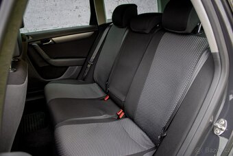 Volkswagen Passat Variant 1.6 TDI BMT Comfortline - 18