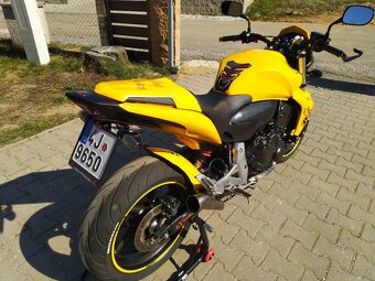 Honda CB 600 F Hornet – 2012 (poslední model) – TOP STAV - 18