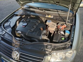 Prodám VW Passat 1.9tdi (96kw6rych)4motionS.kn - 18