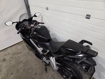 Honda VFR 800 VTEC - 18