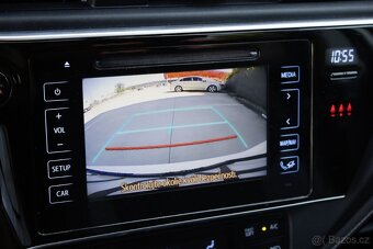 Toyota Auris Touring Sports - 18