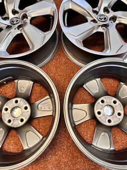 5x114,3 R18 Originál Toyota RAV4 5.Gen - TOP STAV - 18
