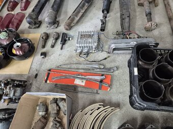 Prodám náhradní díly Tatra 603. - 18