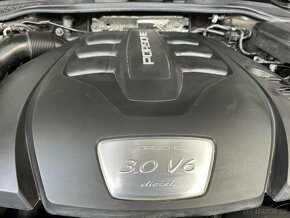 Porsche Cayenne diesel  3.0 V6 - 18