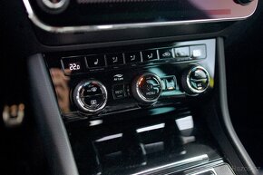 ŠKODA SUPERB III SPORTLINE 2.0TDI 110kW 7DSG - 120 TIS KM - 18