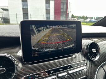 Prodám Mercedes-Benz V 300d 4MATIC AMG - 18