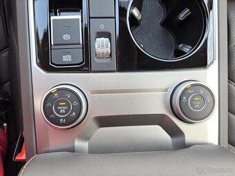 Volkswagen Touareg 3,0 TDi 210kW Atmosphere ČR 1.maj CR V6 8 - 18