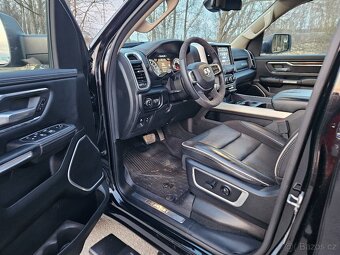 DODGE RAM 1500 Laramie 5.7 V8 4x4 r.v.2020 - 18