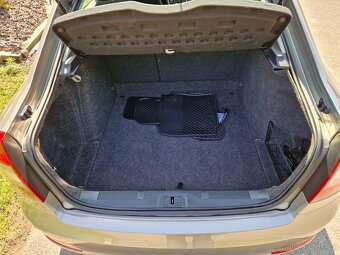 ŠKODA Octavia  2 1,6 MPI  75 KW, digiklima , vyhř  TOP STAV - 18