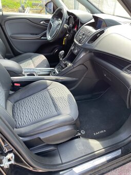 Opel Zafira - 18