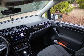 Volkswagen Touran R-Line 1,5 TSI DSG - 18