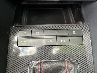 Škoda Octavia RS 2.0 TDI 135 KW CHALLENGE DSG - 18