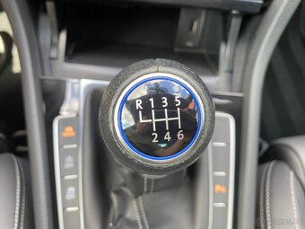 Volkswagen Golf 7,5 - 2.0TSI 228KW R-LINE - 4x4 -MANUÁL 2017 - 18