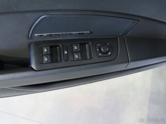 Škoda Superb 2.0TDI 103kW,klima,výhřev,parkasist - 18