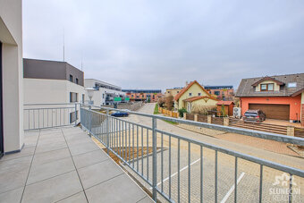 Pronájem bytu 3+kk,76,8m², v novostavbě s balkonem a parkova - 18