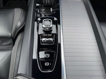 Volvo XC60 R-Design 173kW 5L-Záruka Tažné - 18